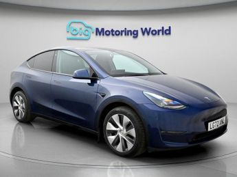 Tesla Model Y LONG RANGE AWD
