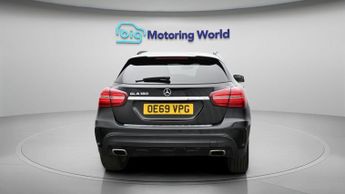 Mercedes-Benz GLA GLA 180 AMG LINE EDITION