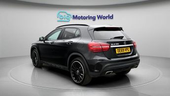 Mercedes-Benz GLA GLA 180 AMG LINE EDITION