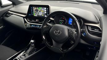 Toyota C-HR DYNAMIC