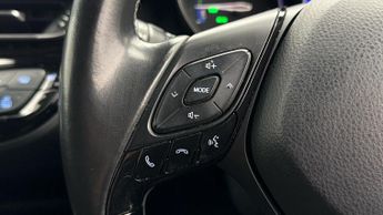 Toyota C-HR DYNAMIC