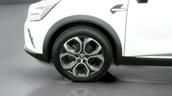 Renault Captur TECHNO E-TECH