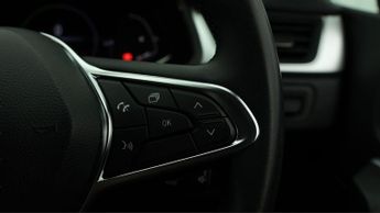 Renault Captur TECHNO E-TECH