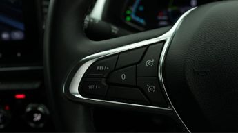 Renault Captur TECHNO E-TECH