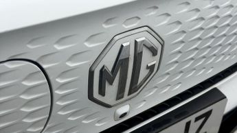 MG MG ZS TROPHY CONNECT