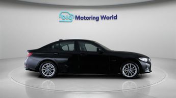 BMW 3 Series 330E SE PRO