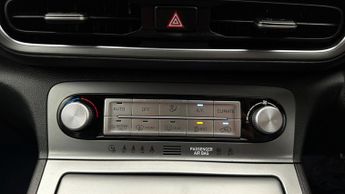 Hyundai KONA PREMIUM