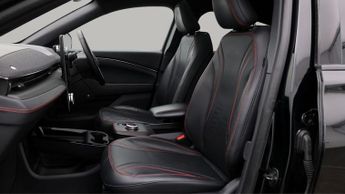 Ford Mustang Mach-E BASE