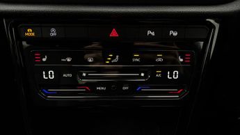 Volkswagen T-Roc R-LINE TSI DSG