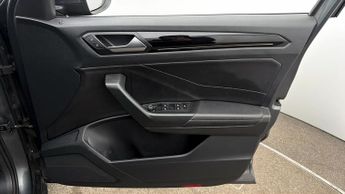 Volkswagen T-Roc R-LINE TSI DSG