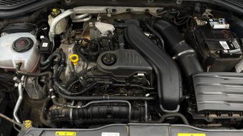 Volkswagen T-Roc R-LINE TSI DSG
