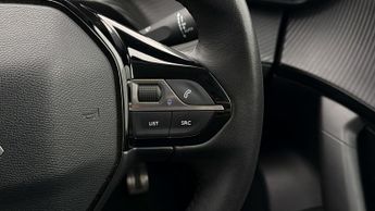 Peugeot E-2008 ALLURE PREMIUM PLUS