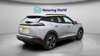 Peugeot E-2008 ALLURE PREMIUM PLUS