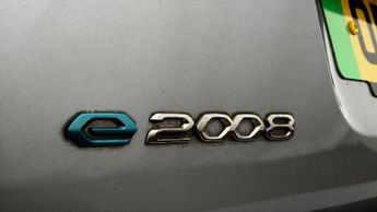 Peugeot E-2008 ALLURE PREMIUM PLUS