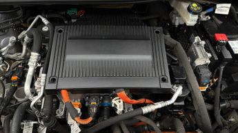 Peugeot E-2008 ALLURE PREMIUM PLUS