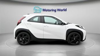 Toyota Aygo X VVT-I PURE