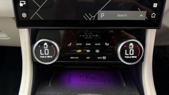 Jaguar F-PACE R-DYNAMIC BLACK