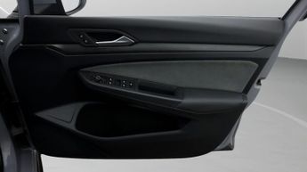 Volkswagen Golf R-LINE TDI DSG