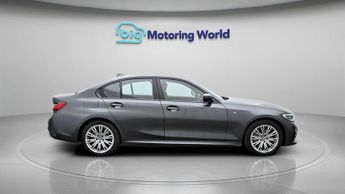 BMW 3 Series 330E M SPORT