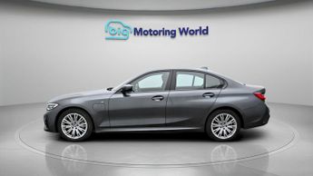 BMW 3 Series 330E M SPORT