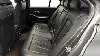 BMW 3 Series 330E M SPORT