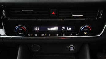 Nissan Qashqai DIG-T N-CONNECTA DCT