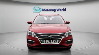 MG MG5 EXCLUSIVE
