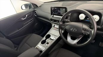 Hyundai KONA PREMIUM