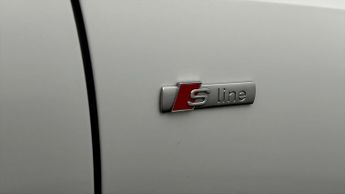 Audi A4 Avant AVANT TDI S LINE BLACK EDITION