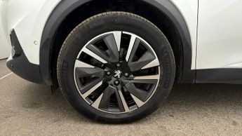 Peugeot E-2008 GT PREMIUM