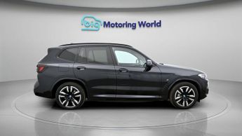 BMW iX3 M SPORT
