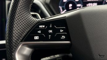 Audi Q4 e-tron S LINE