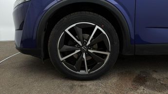 Nissan Qashqai DIG-T TEKNA DCT