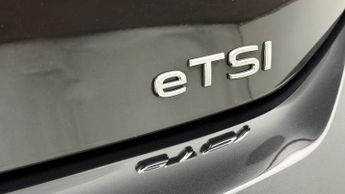 Volkswagen Golf R-LINE ETSI DSG
