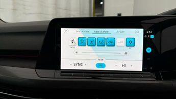 Volkswagen Golf STYLE TDI DSG