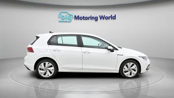 Volkswagen Golf STYLE TDI DSG