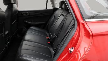 MG MG5 EXCLUSIVE