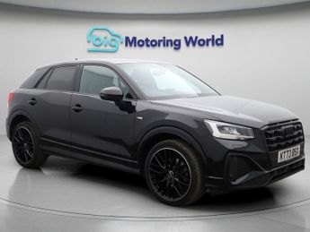 Audi Q2 TFSI S LINE BLACK EDITION