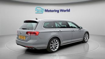 Volkswagen Passat R-LINE TDI DSG