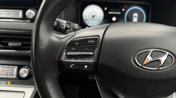 Hyundai KONA PREMIUM