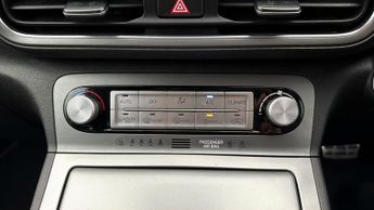 Hyundai KONA PREMIUM