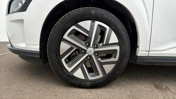 Hyundai KONA PREMIUM