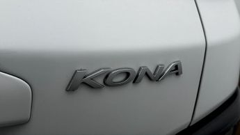 Hyundai KONA PREMIUM