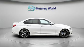 BMW 3 Series 320I M SPORT