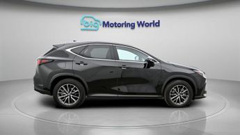 Lexus NX 450H PLUS PREMIUM