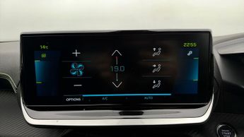 Peugeot E-2008 GT PREMIUM