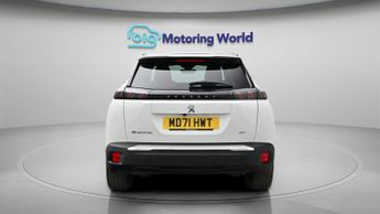 Peugeot E-2008 GT PREMIUM