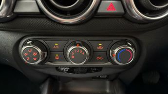 Nissan Juke DIG-T ACENTA DCT