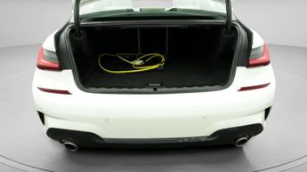 BMW 3 Series 330E M SPORT