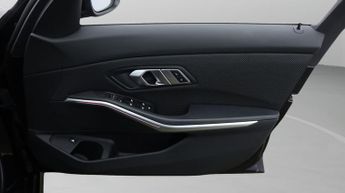 BMW 3 Series 330E SE PRO